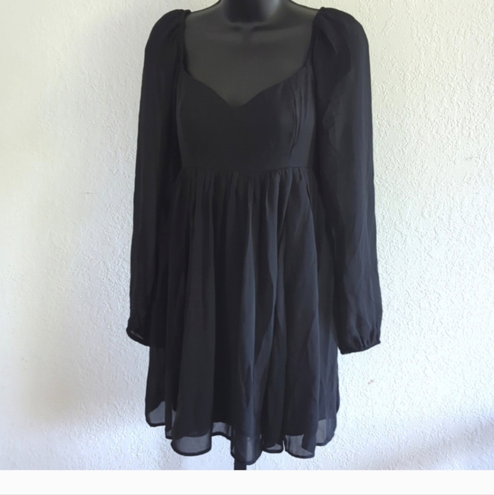 🍋✨ NWT Abercrombie and Fitch long sleeve black mini dress size small